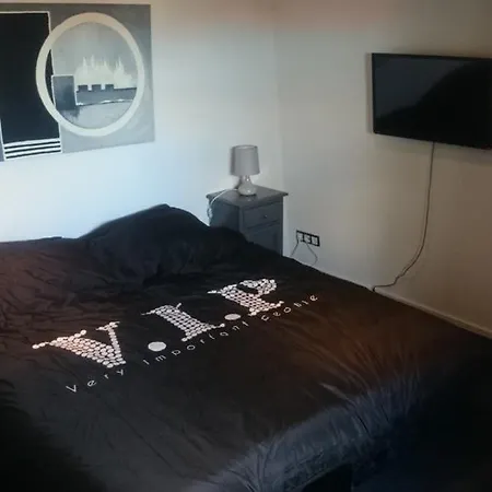 Bed & Kitchen Holiday home *