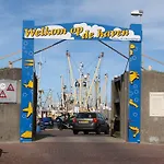 Vakantiehuis Bed & Kitchen Den Oever